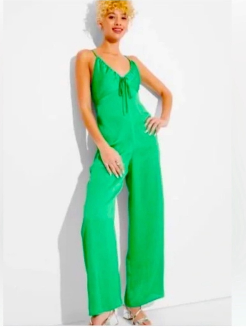Trendy Women's Green Wide-Leg Sleeveless Satin Jumpsuit XS | NWT